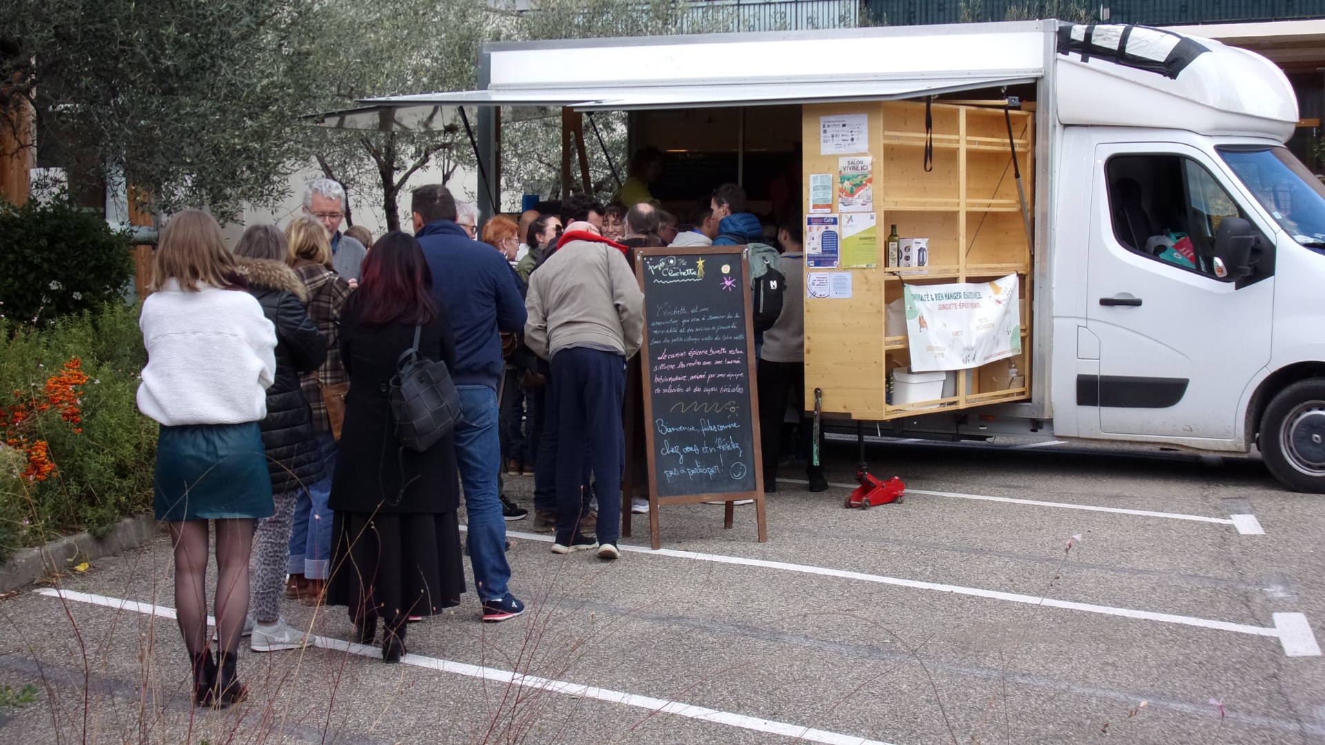 Salon vivre ici - food truck Clochette
